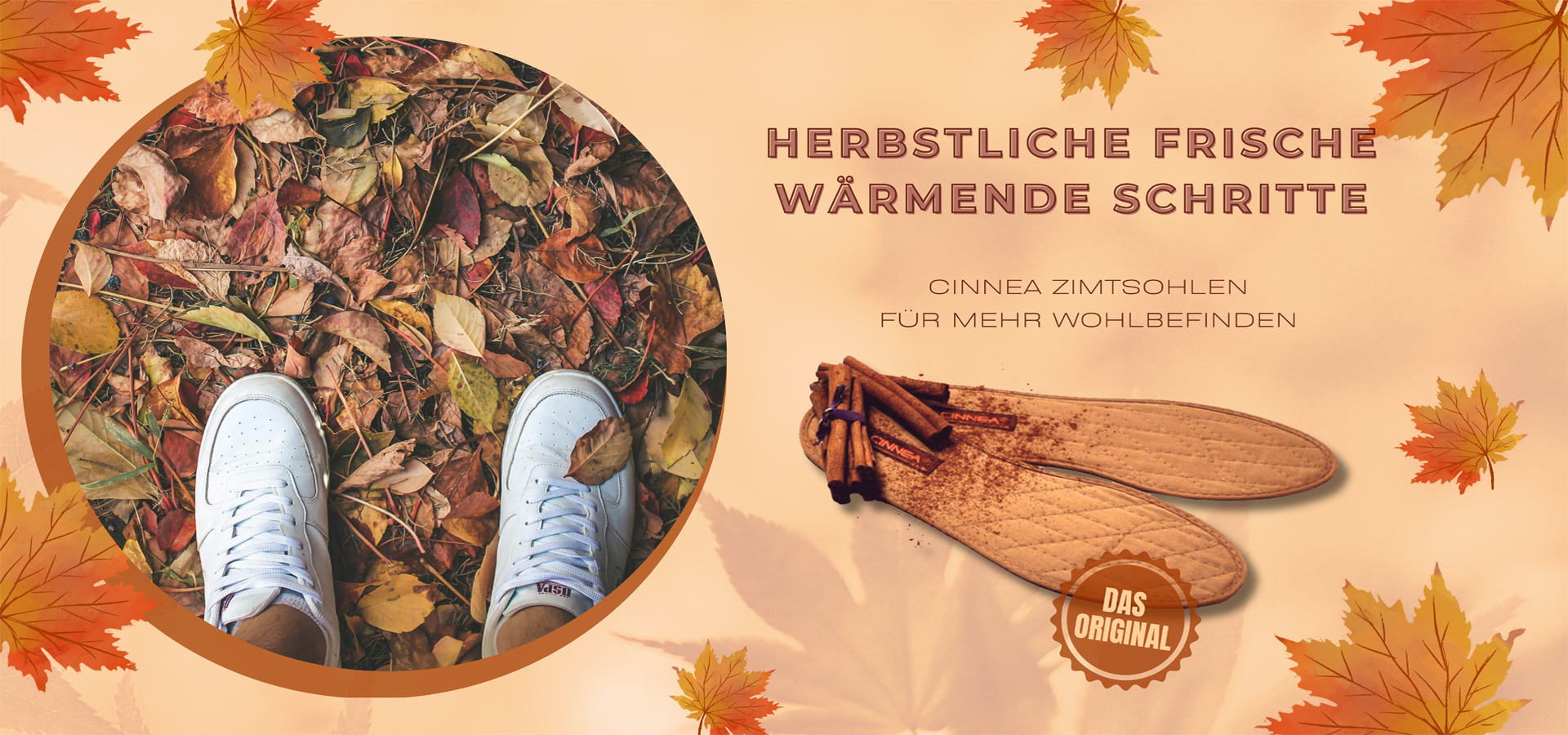 Herbstlicher Banner in braun / orangenen Farben. Links ein rundes Bild mit Herbstlaub und weißen Sneaker. Rechts braune Zimtsohlen. 